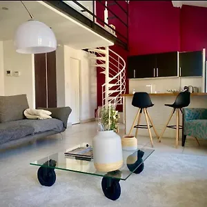 le-paradis-superbe-duplex-plein-centre.fr-provencehotel.com/